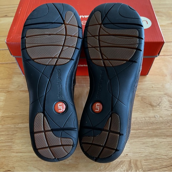 BNWB womens 6.5 Unstructured Clark’s Un-Loop Brown Marron - Picture 3 of 4